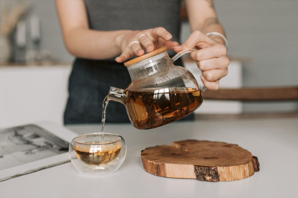 Infusions pour la digestion : menthe, gingembre, camomille